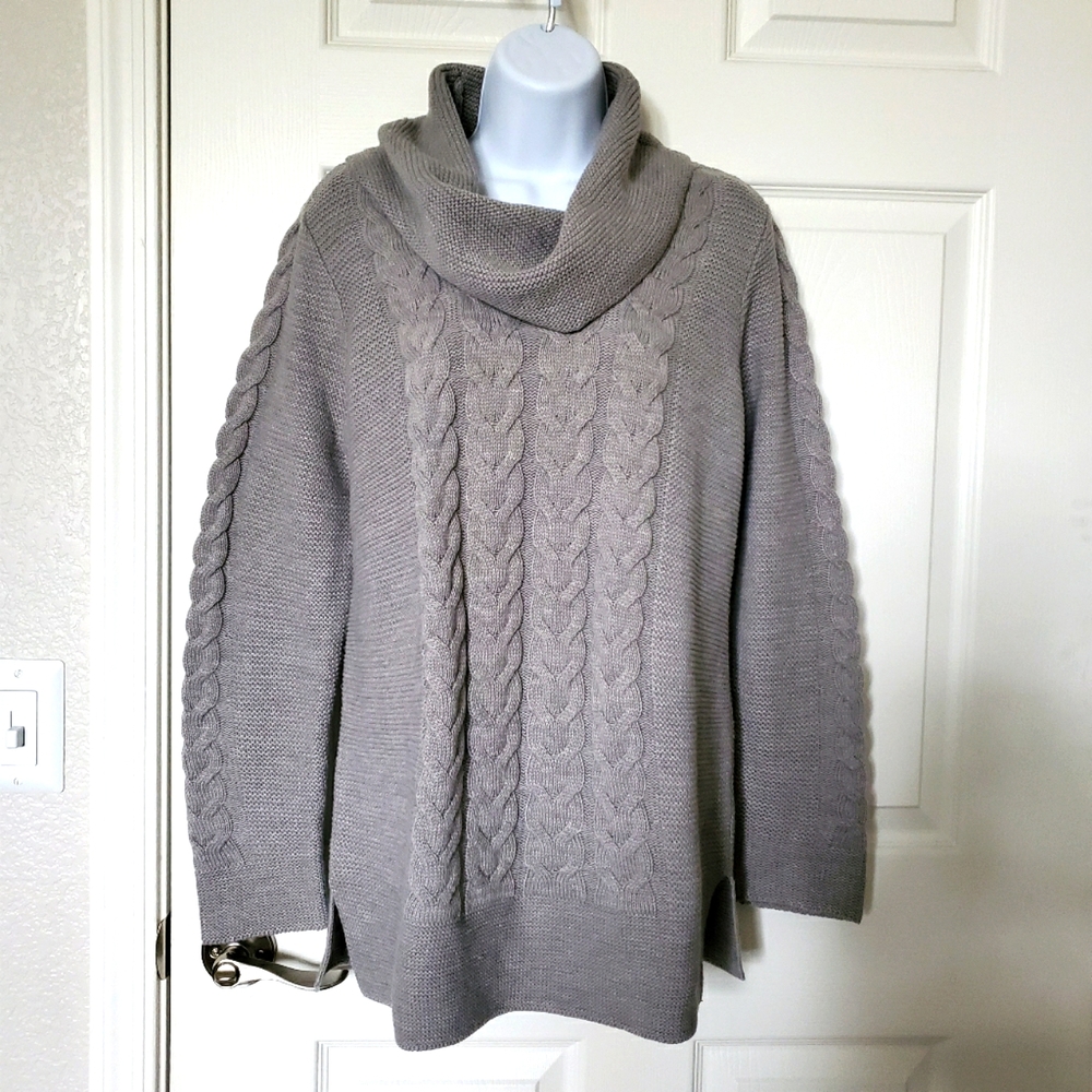 Cable knit sweater